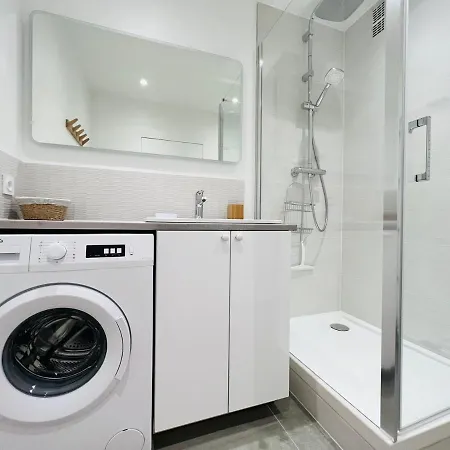 Le Sunlight - T3 Moderne Et Ensoleille Apartment